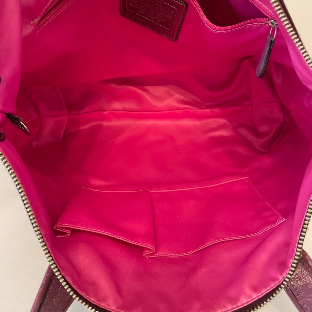 Coach Poppy Patent Leather Op Art Glam Tote Purple/Burgundy Hand Bag - Picture 12 of 16